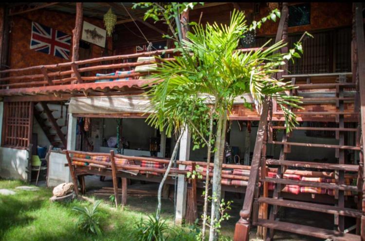 The Lazy Bar And Guesthouse Krabi town Exterior foto